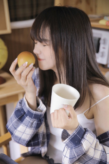 女儿肚子大了是爸爸的孩子