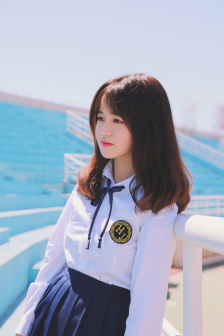 王菲发短信斥责李亚鹏